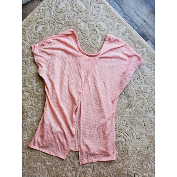 Nike dri-fit pink shirt - Picture 3 of 4